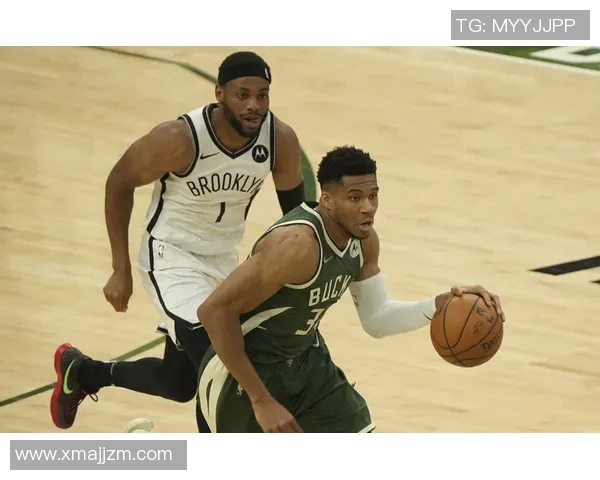 布朗单打米德尔顿 后撤步三分应声入网