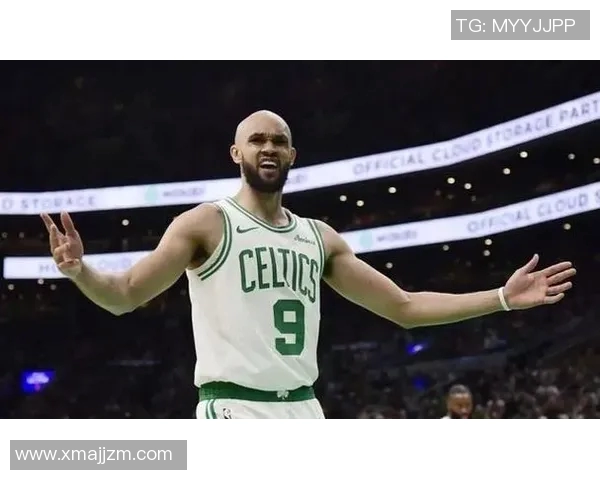 内外开花！德里克·怀特半场12中6砍全队最高17分 三分8中3